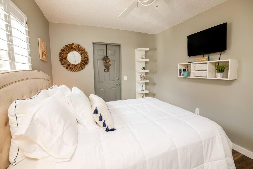 Holiday home Happy Camper - Cozy Oasis With Hot Tub
